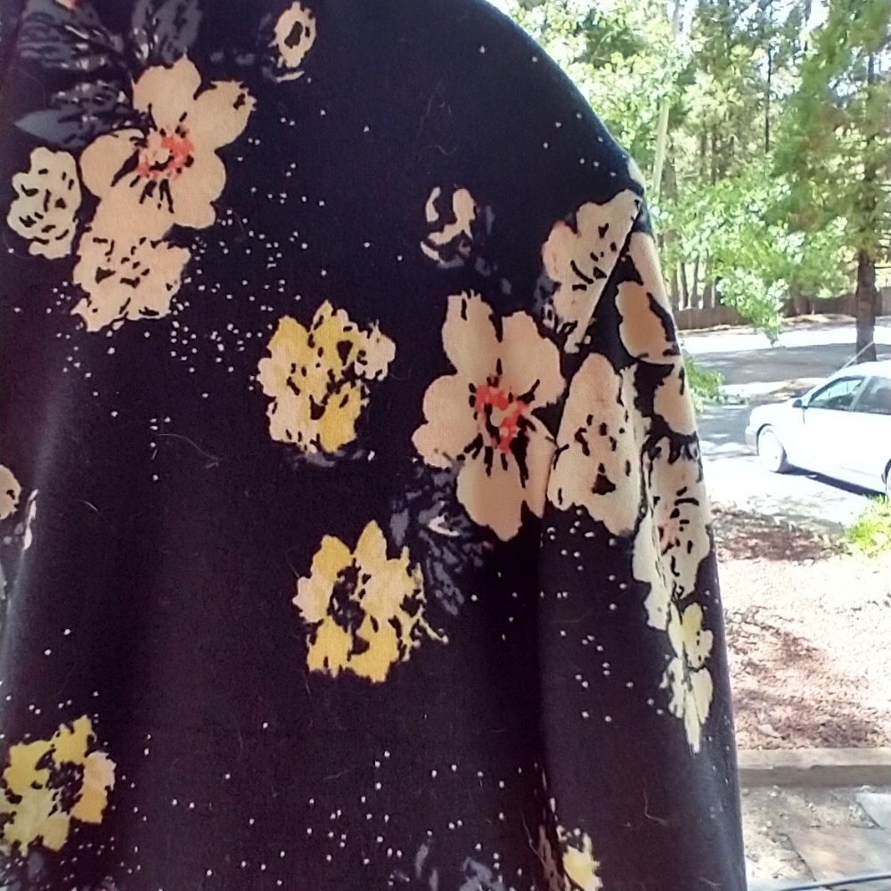 Great Condition Exercise zip up - Picture 8 of 13
